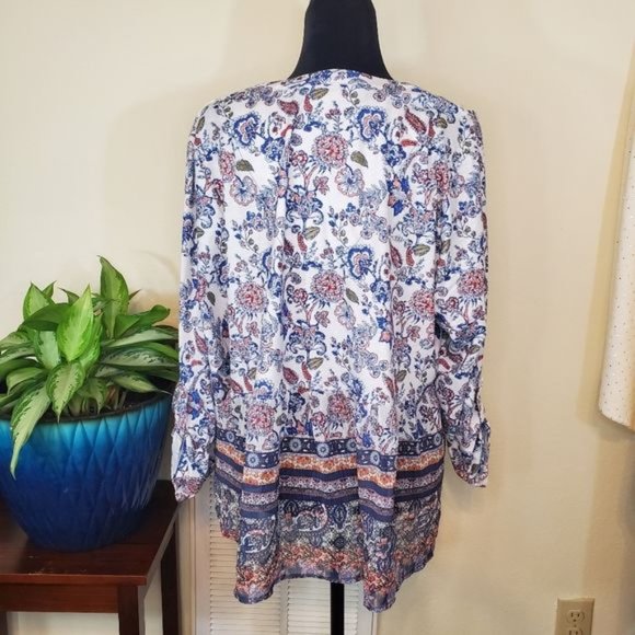 Croft & Barrow Women's Blouse, Floral Multi-colored, 1X - Picture 4 of 12